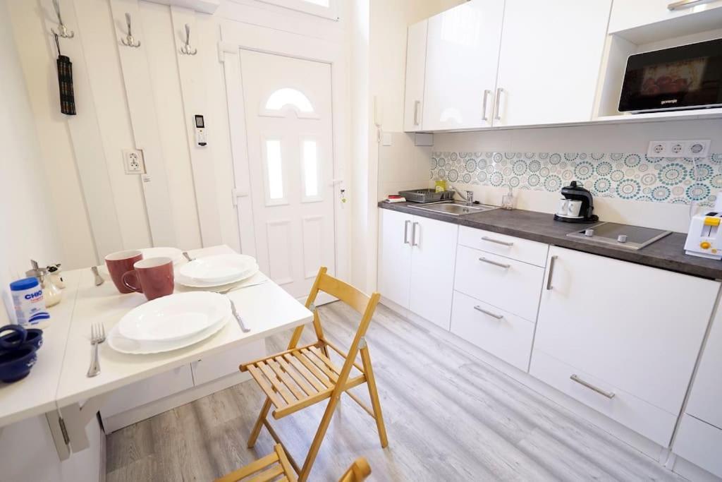 R69 Apartament